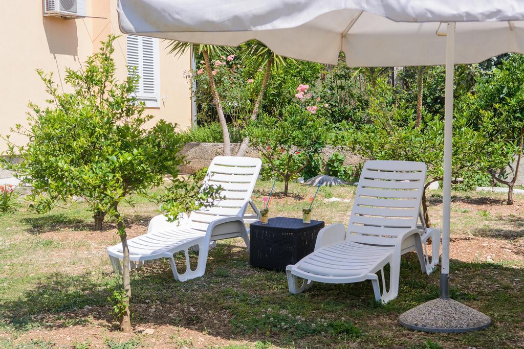 Apartments Grgic Trogir Bagian luar foto
