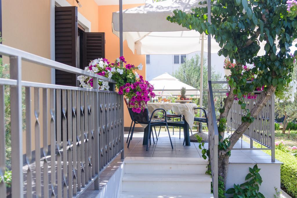 Apartments Grgic Trogir Ruang foto