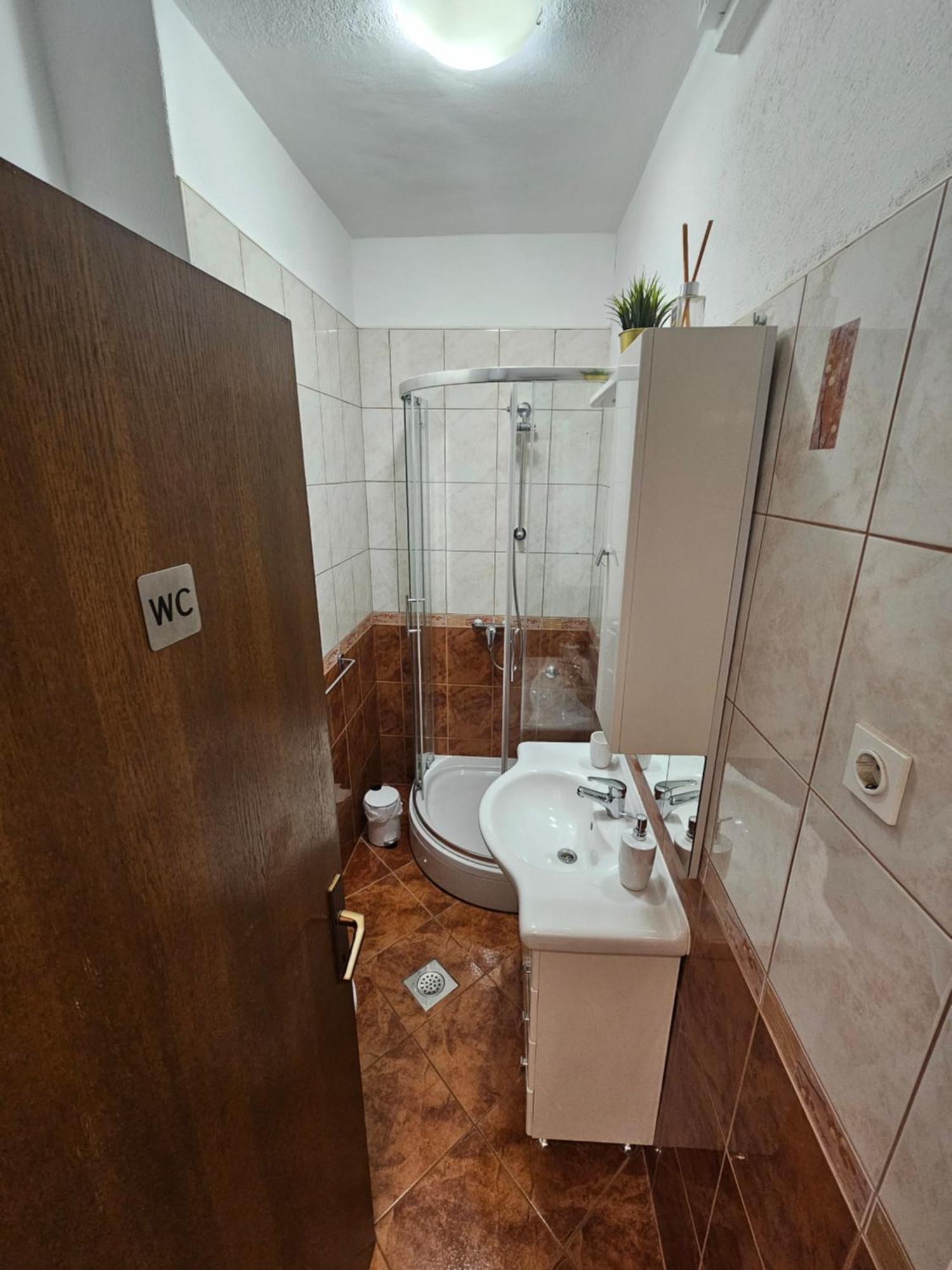 Apartments Grgic Trogir Bagian luar foto