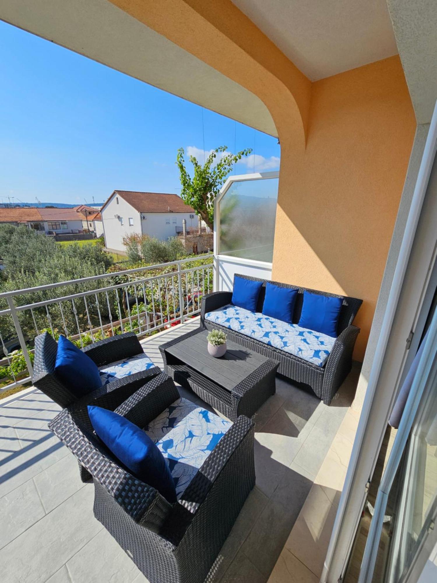 Apartments Grgic Trogir Bagian luar foto