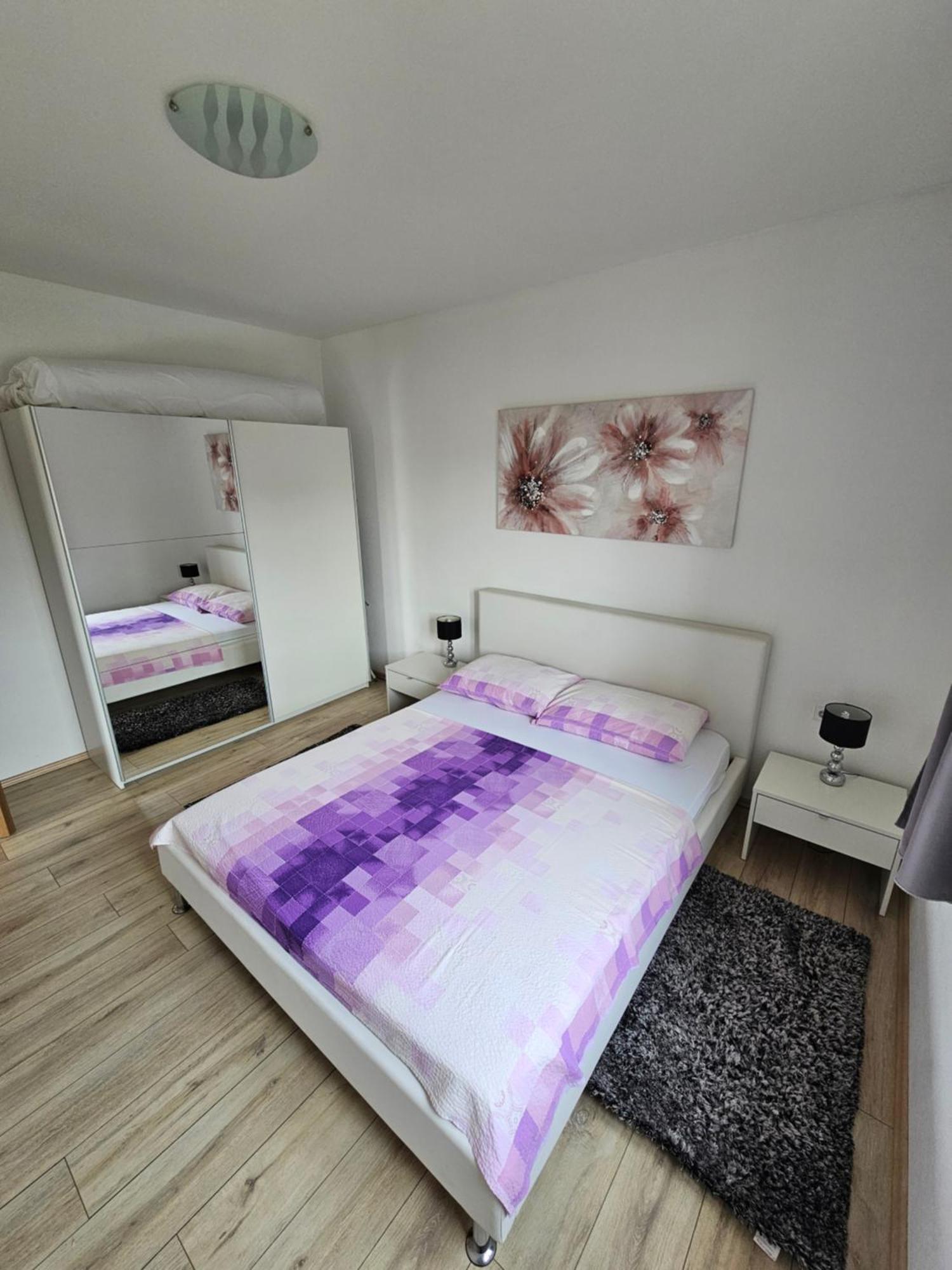Apartments Grgic Trogir Bagian luar foto
