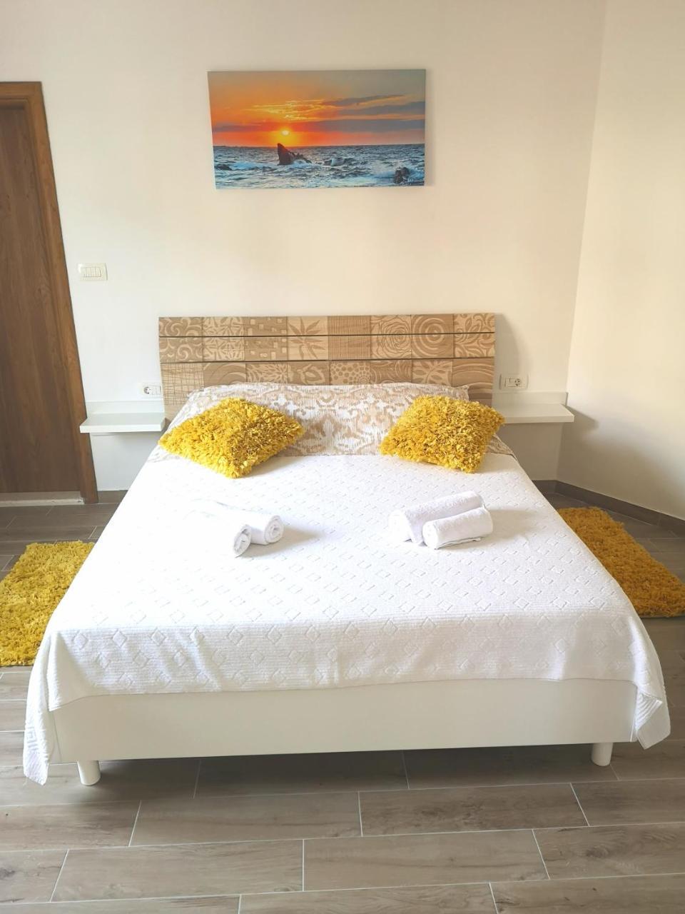 Apartments Grgic Trogir Bagian luar foto