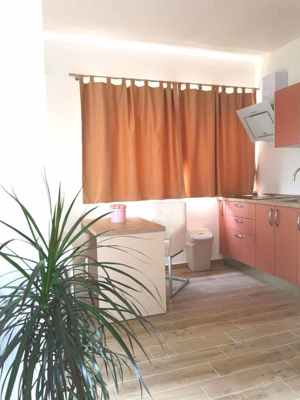 Apartments Grgic Trogir Bagian luar foto
