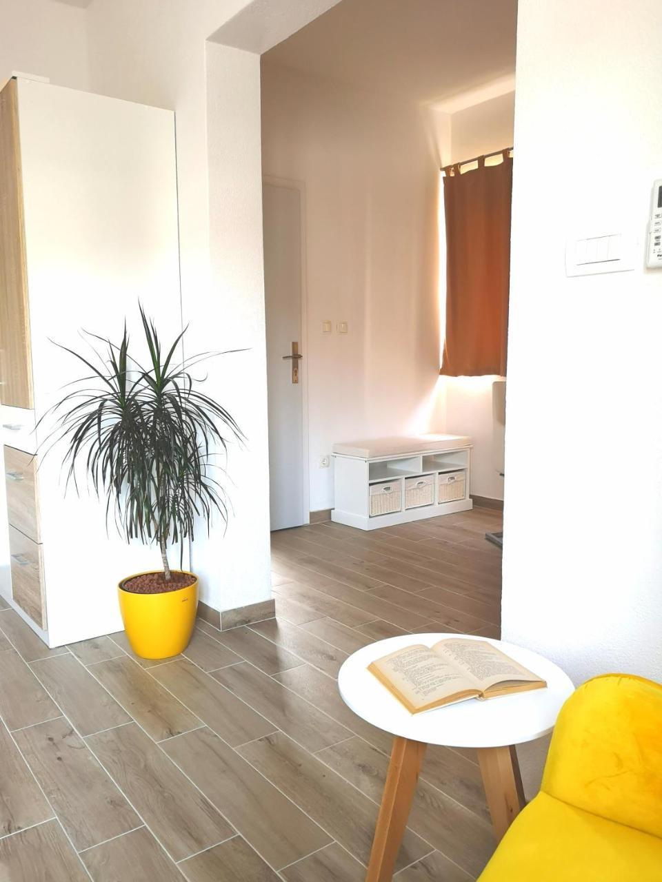 Apartments Grgic Trogir Bagian luar foto